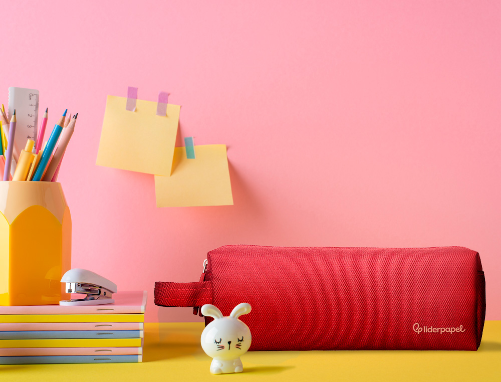 ESTUCHE PORTATODO LIDERPAPEL CLASSIC RECTANGULAR CON ASA 2 CREMALLERAS 210 X80MM ROJO
