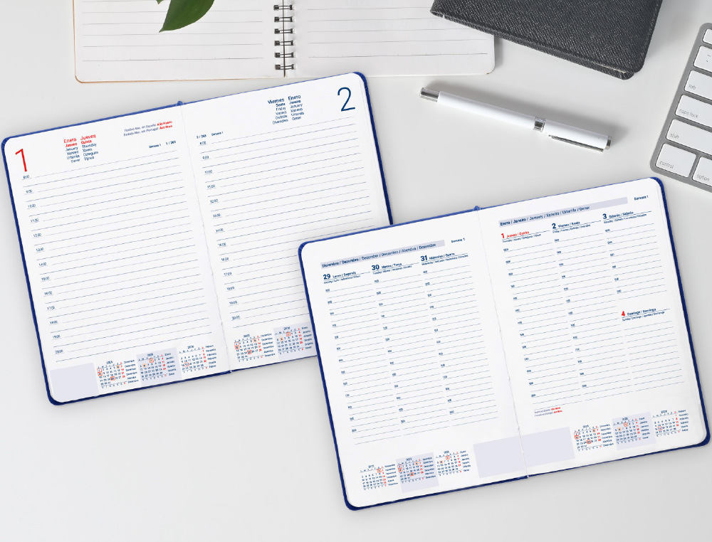 AGENDA ENCUADERNADA LIDERPAPEL CORFU A5 2026 DIA PAGINA AZUL CLARO PAPEL 60 GR FSC