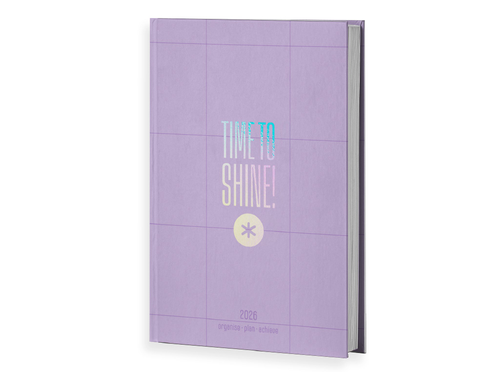 AGENDA ENCUADERNADA ANTARTIK TIME TO SHINE A5+ 2026 DÍA PÁGINA MORADO PAPEL 80G FSC
